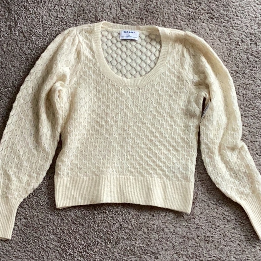 Old Navy Women's Cream Sweater